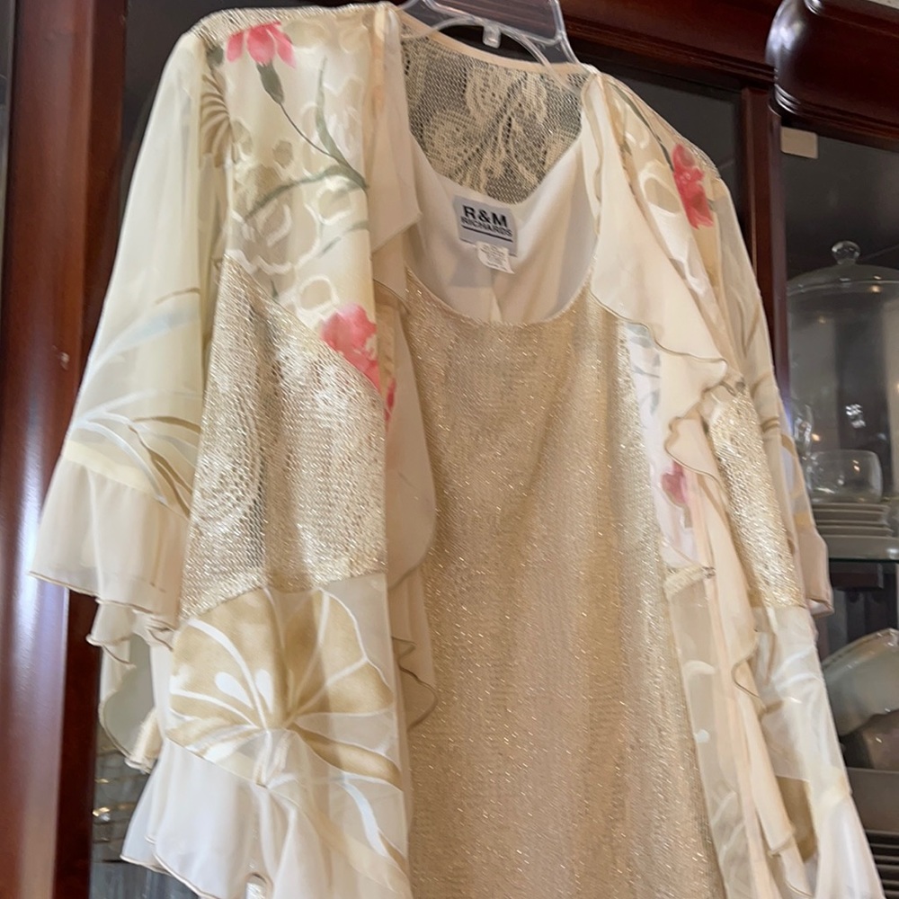 Used dress size 16 by R&M